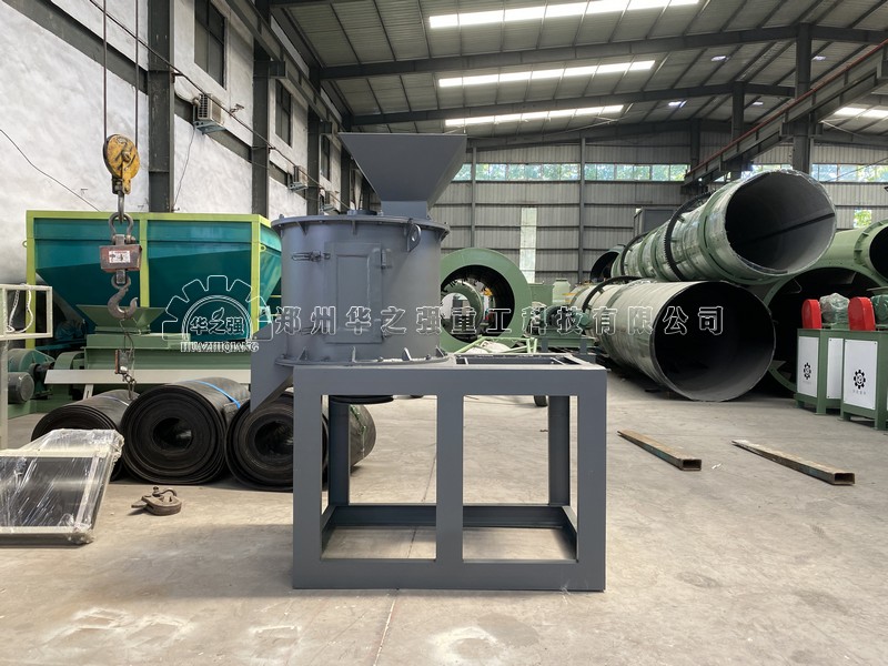 立式粉碎機(jī).jpg